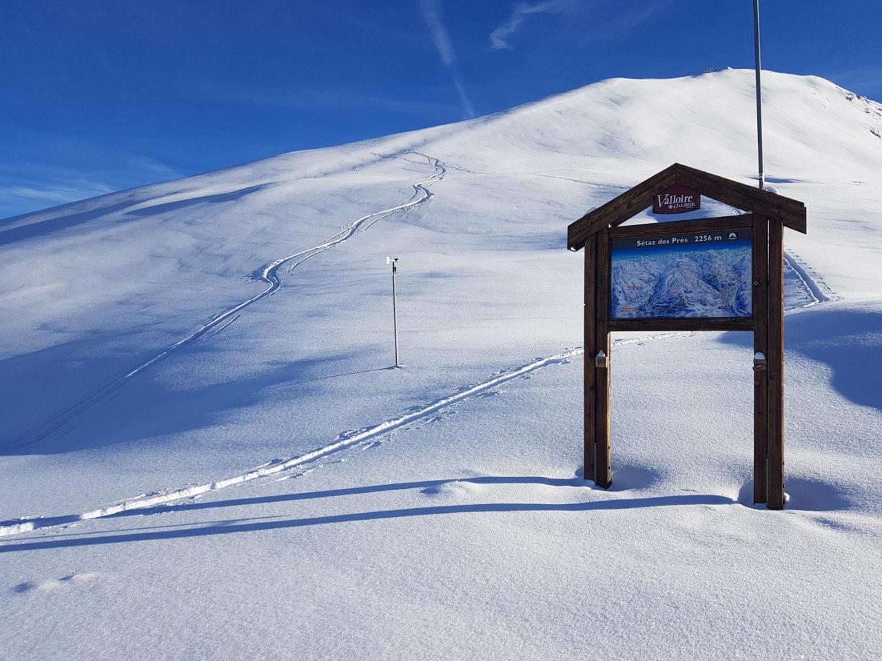 Hotel-Chalet Les Melezes วัลลัวร์ ภายนอก รูปภาพ